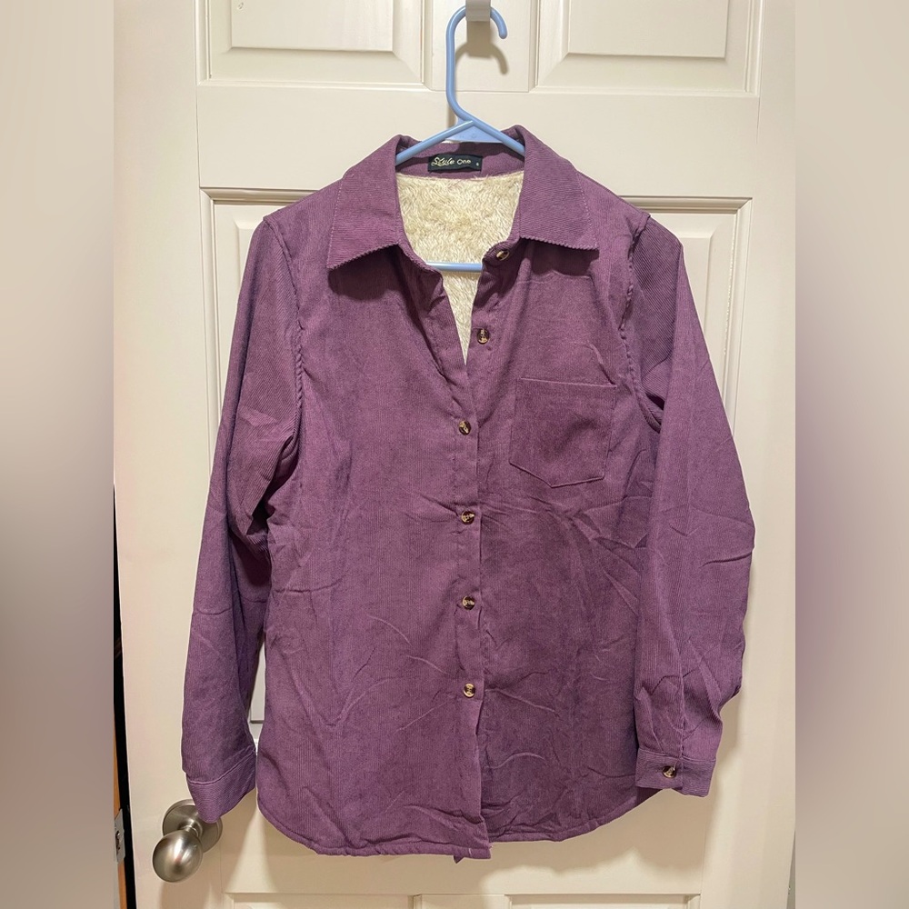 Women’s Faux Fur line Shirt Jacket  Size Small Small Plum Corduroy NWOT Shacket